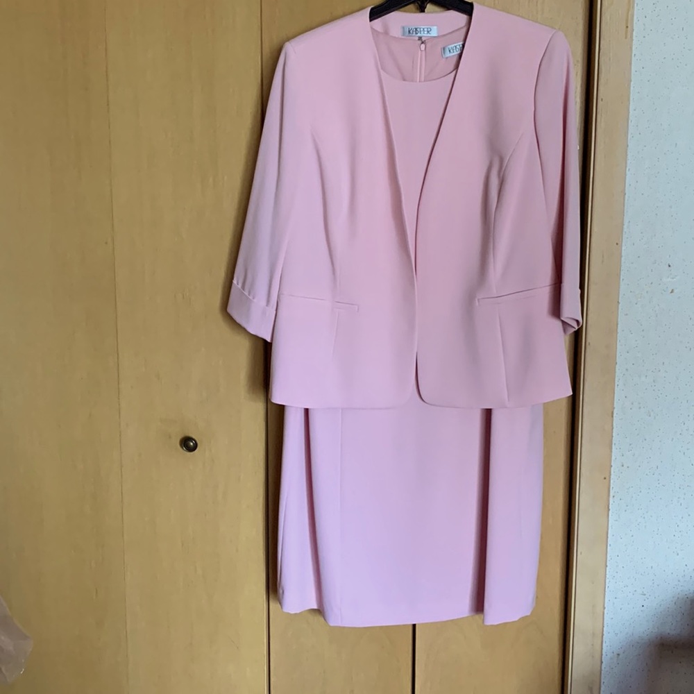 Classic Kasper 2pc Pink Dress Suit